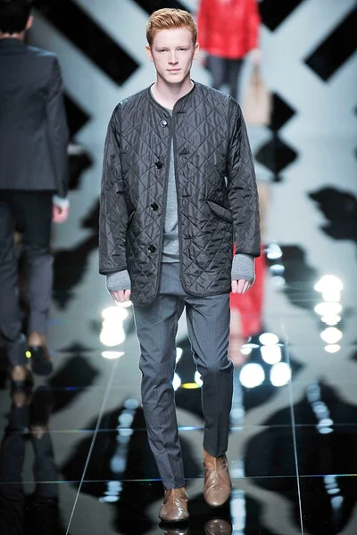 Look 5